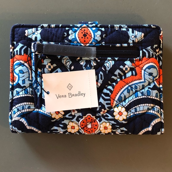 Vera Bradley Travel Wallet - Picture 3 of 8